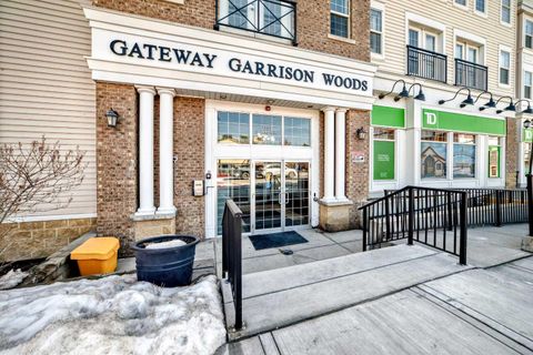 2233 34 Avenue SW 234 Calgary AB T2T 6N2