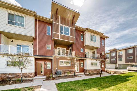 Photo of 508 Harvest Grove Walk NE, Calgary, AB T3K 2P3 (MLS # A2314757)
