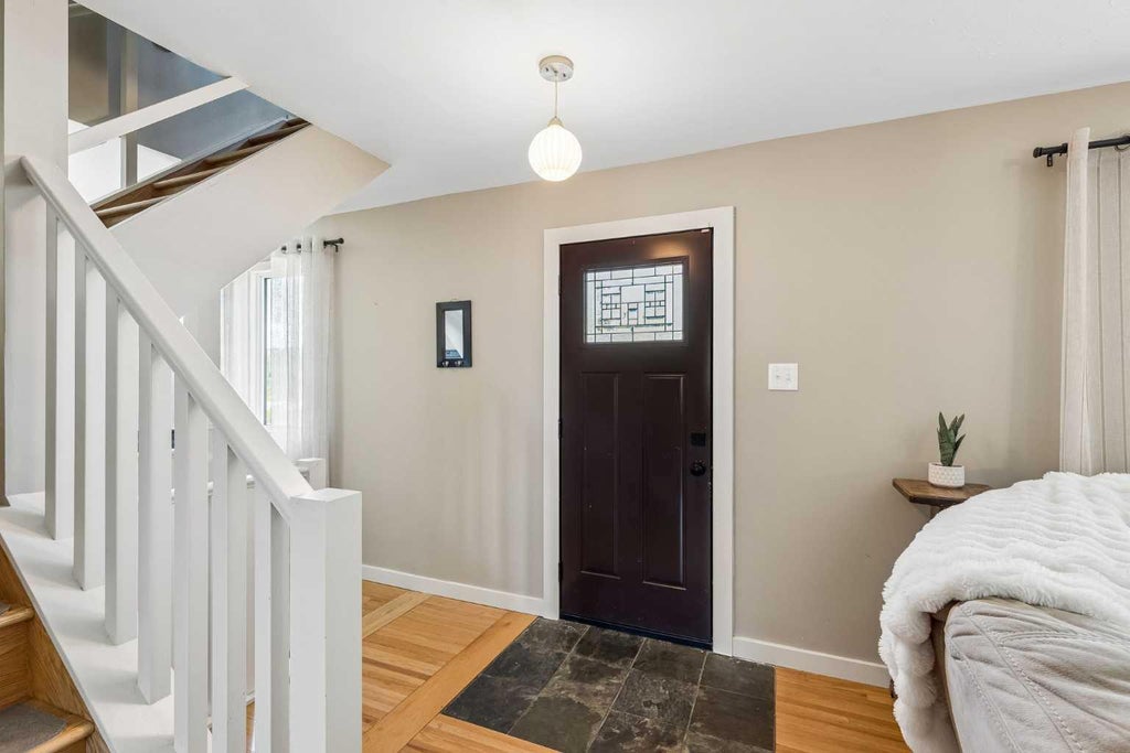 Photo of 4936 Worcester Drive SW, Calgary, AB T3C 3L6 (MLS # A2322213)