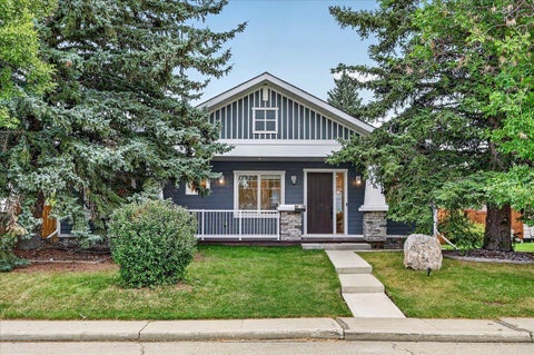 Photo of 1924 Glenmount Drive SW, Calgary, AB T3E 4B6 (MLS # A2343287)