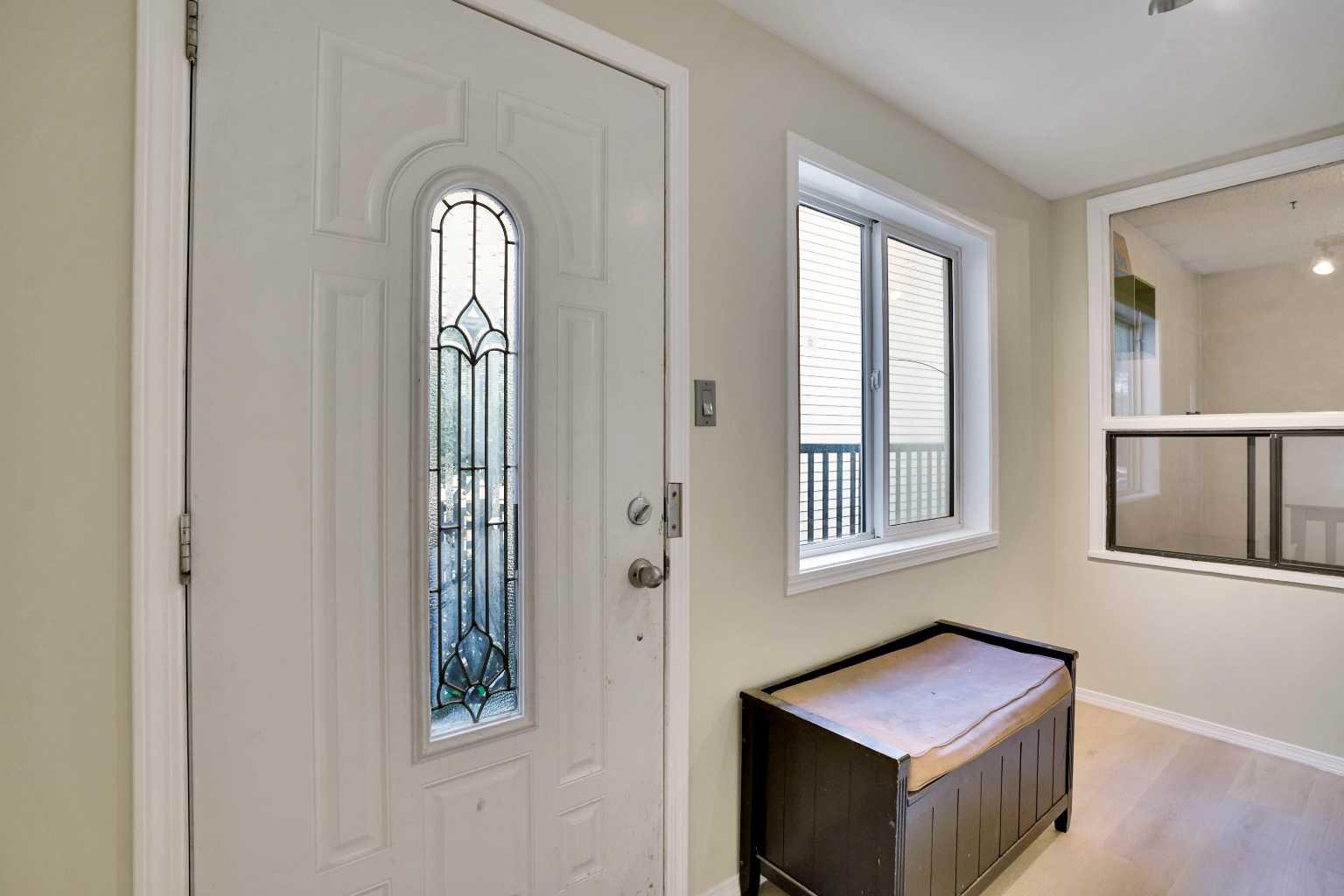 7915 Ranchview Drive NW