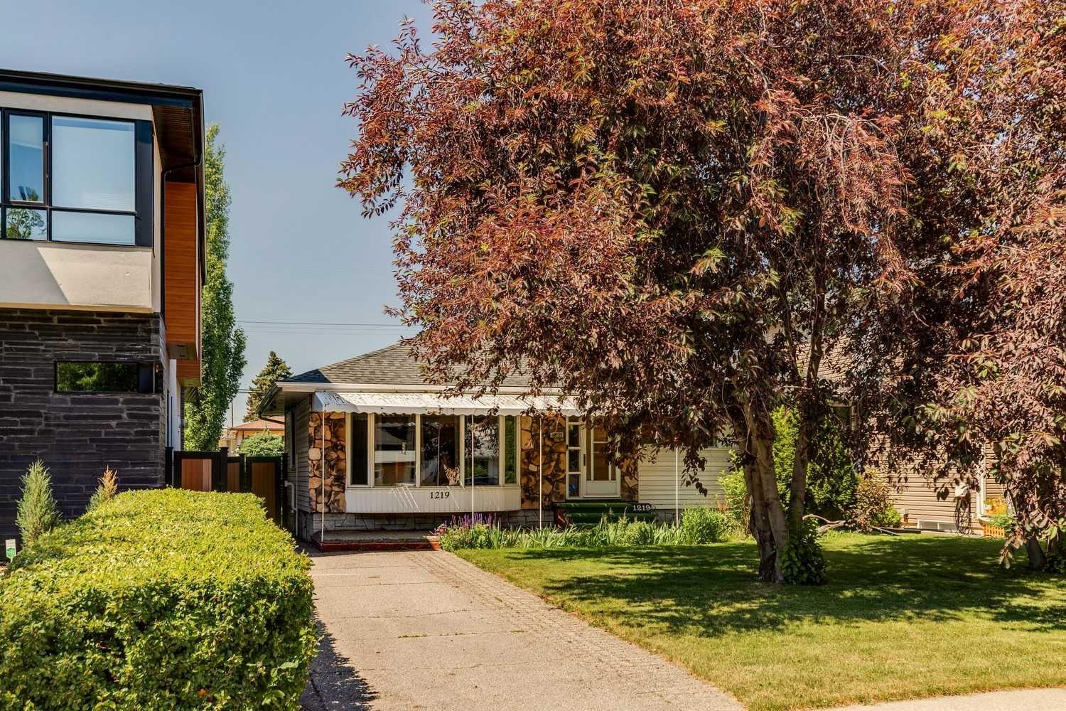 1219 Renfrew Drive NE