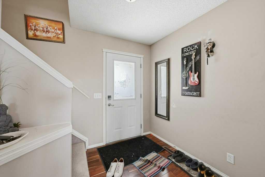 86 Saddlecrest Close NE