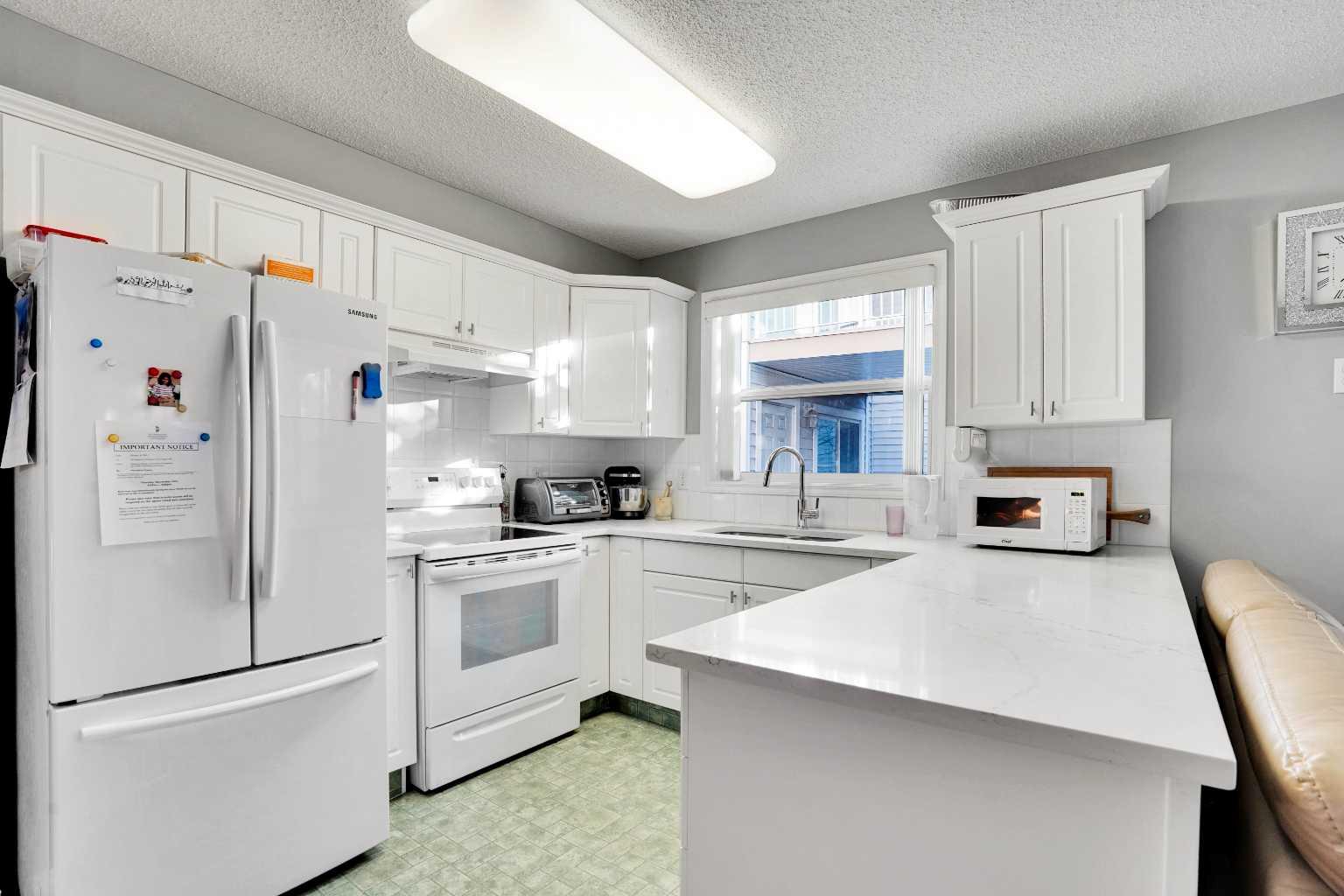 6800 Hunterview Drive NW 216