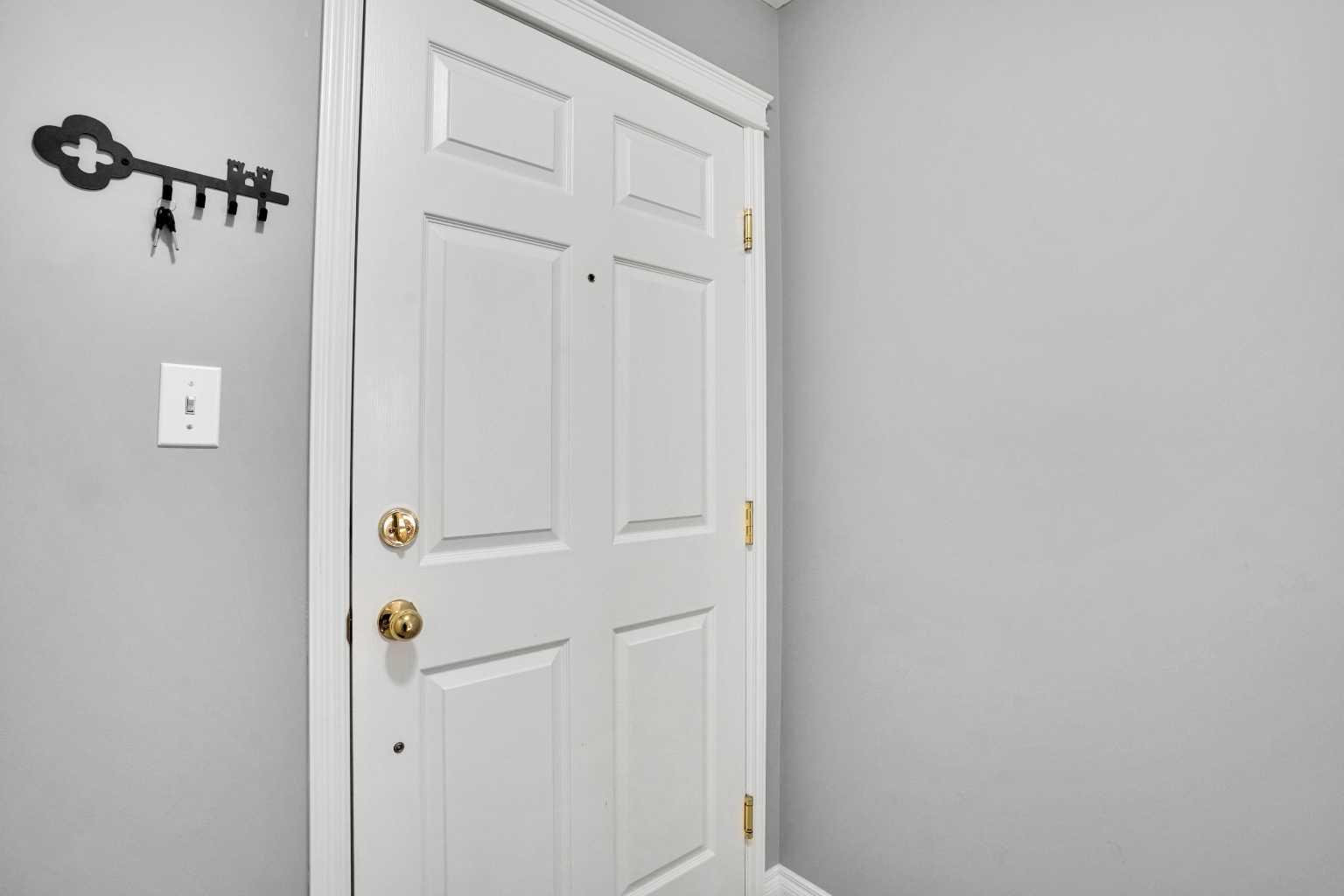 6800 Hunterview Drive NW 216