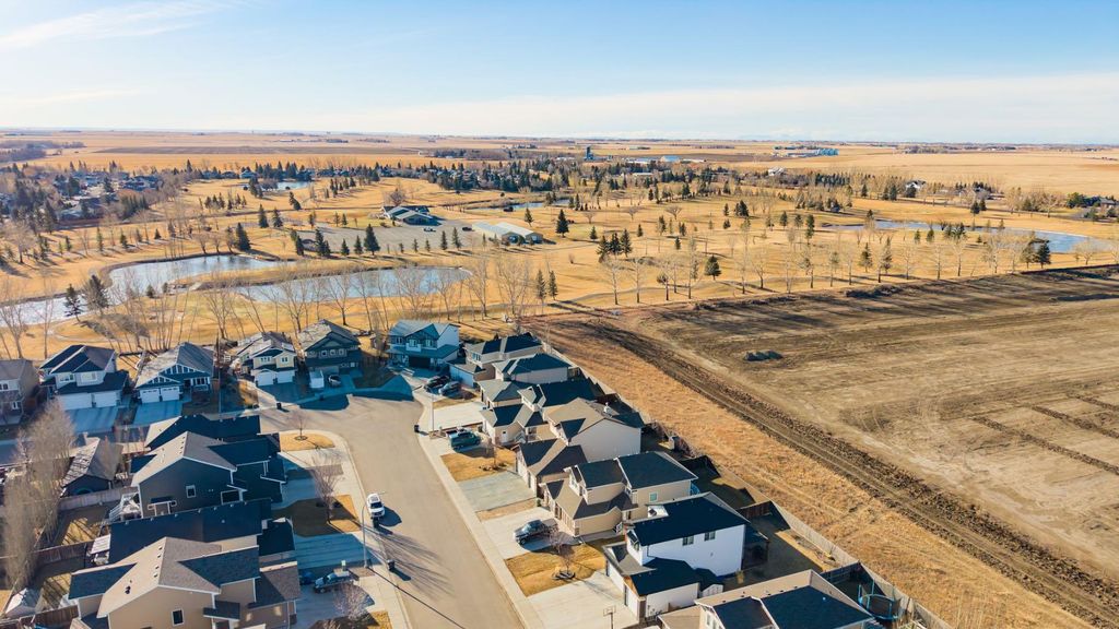 Photo of 127 Westgate Drive, Coaldale, AB T1M 1M1 (MLS # A2283497)