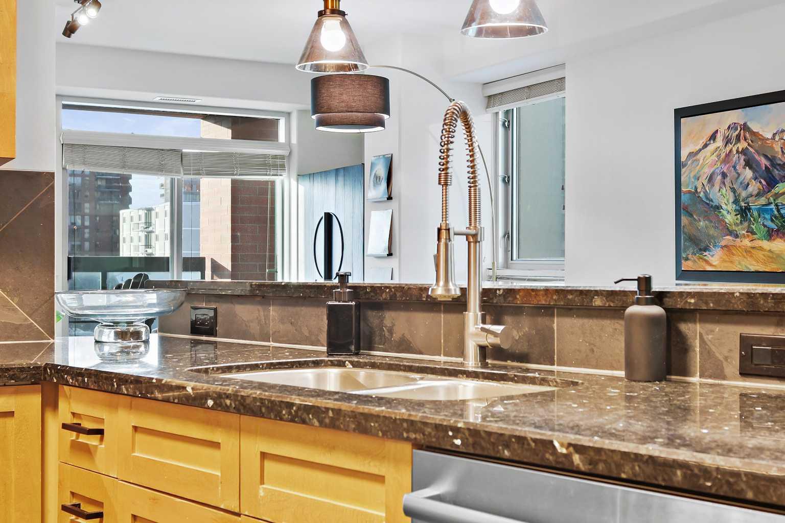 836 15 Avenue SW 305