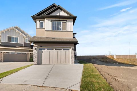 736 Savanna Crescent NE Calgary AB T3J 5T5