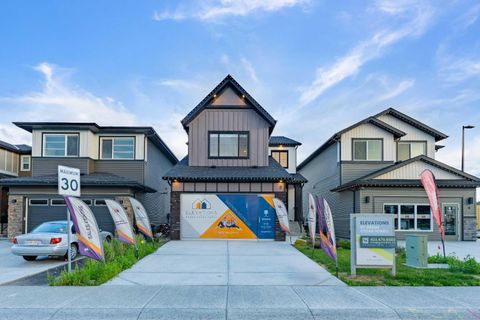 8 Vantage Drive Cochrane AB T4C 3C1