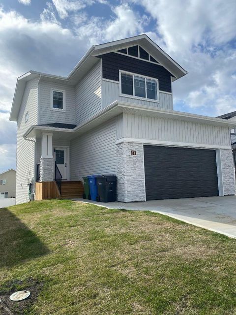 Photo of 38 Thayer Close, Red Deer, AB T4P 0W7 (MLS # A2285298)