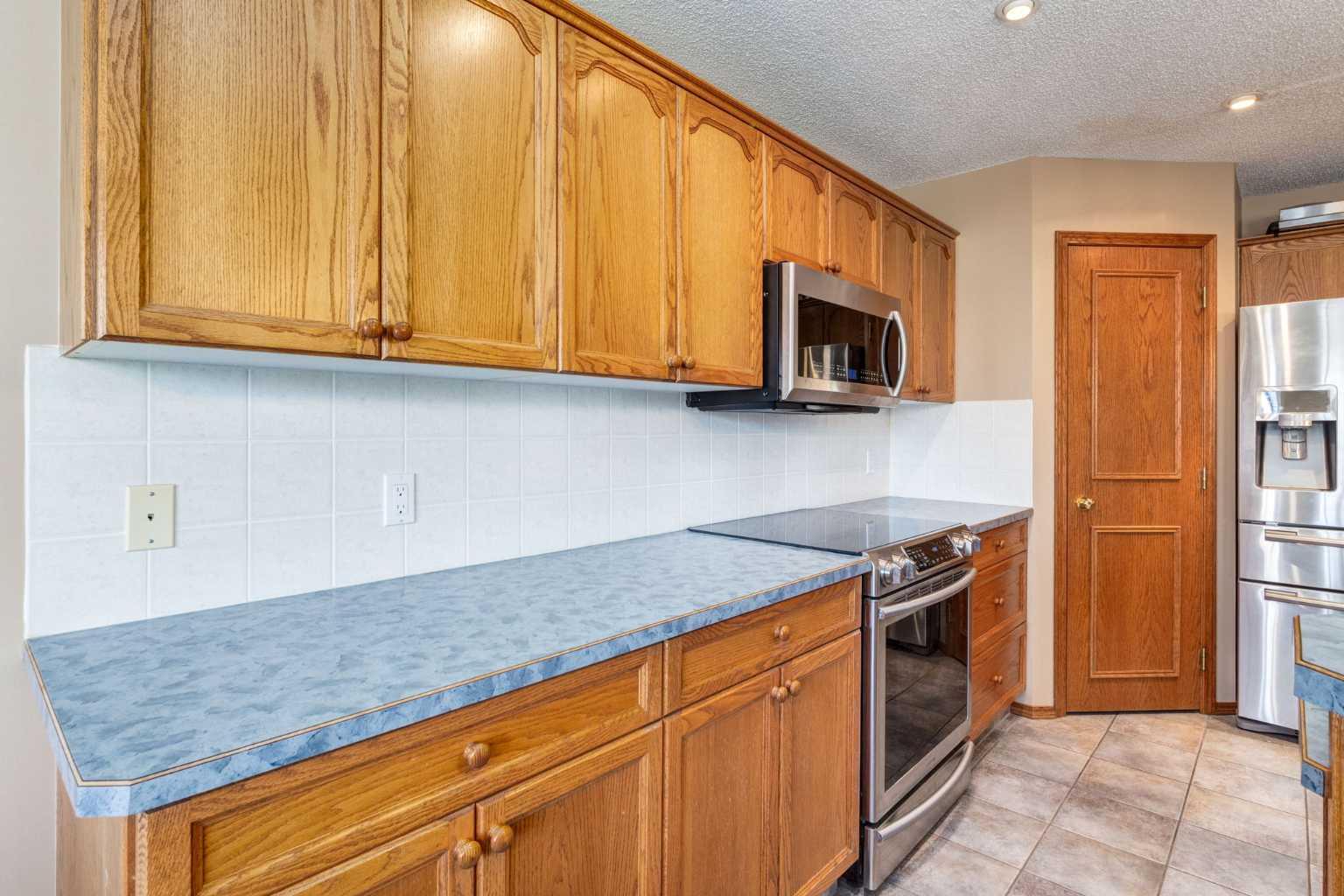 77 Somerset Circle SW