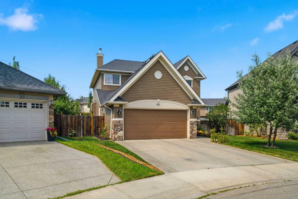 Photo of 331 Parkmere Green, Chestermere, AB T1X 1V5 (MLS # A2329838)