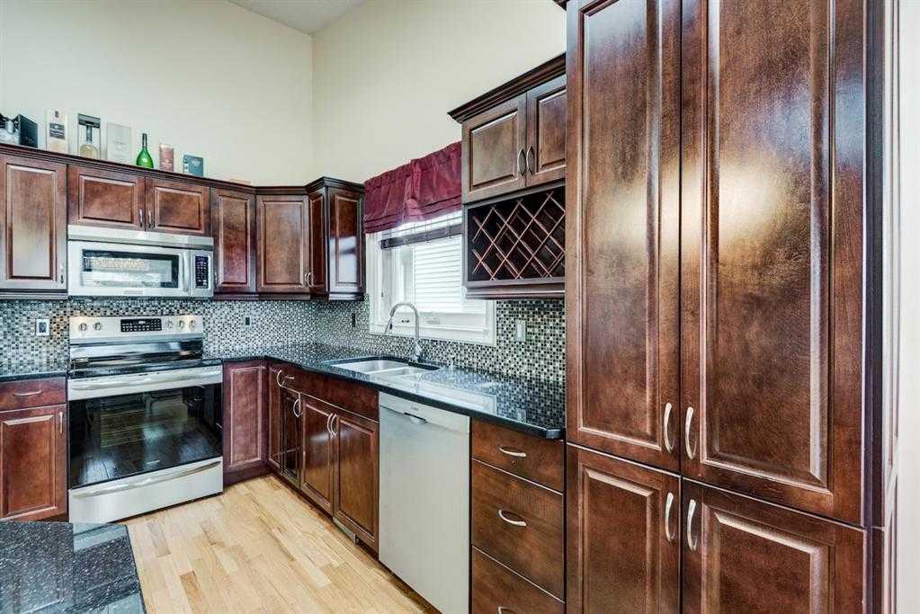 33 Sandringham Road NW