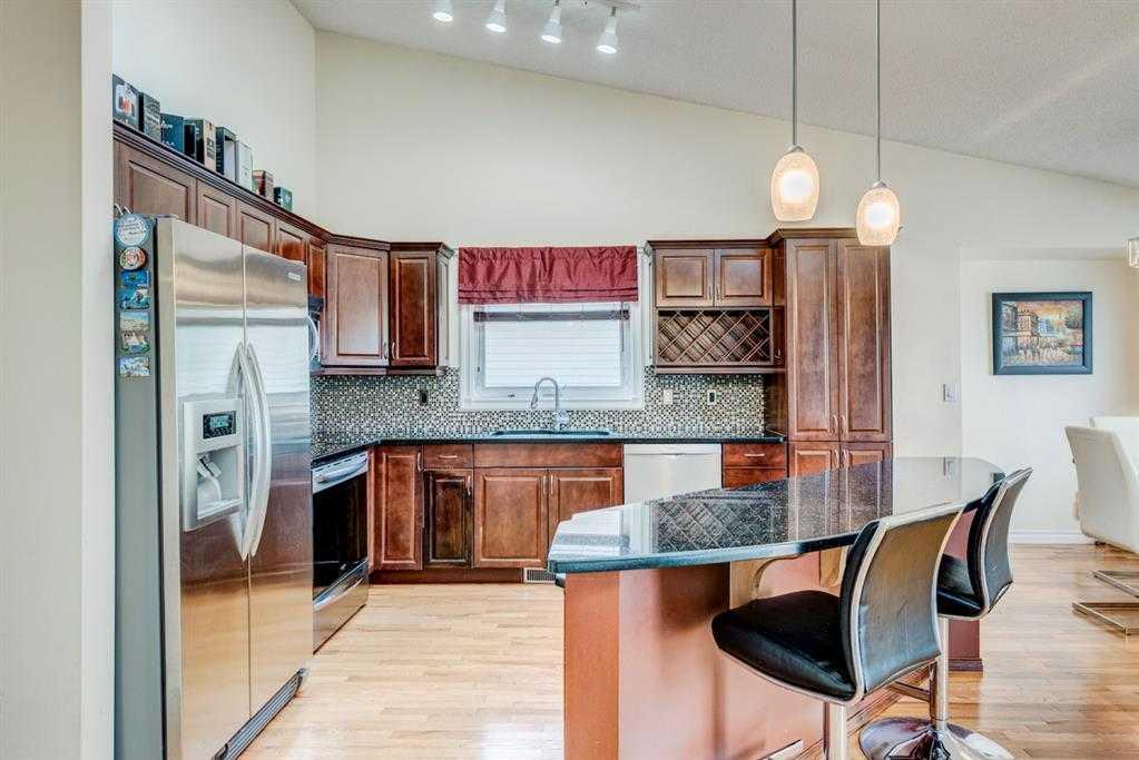 33 Sandringham Road NW