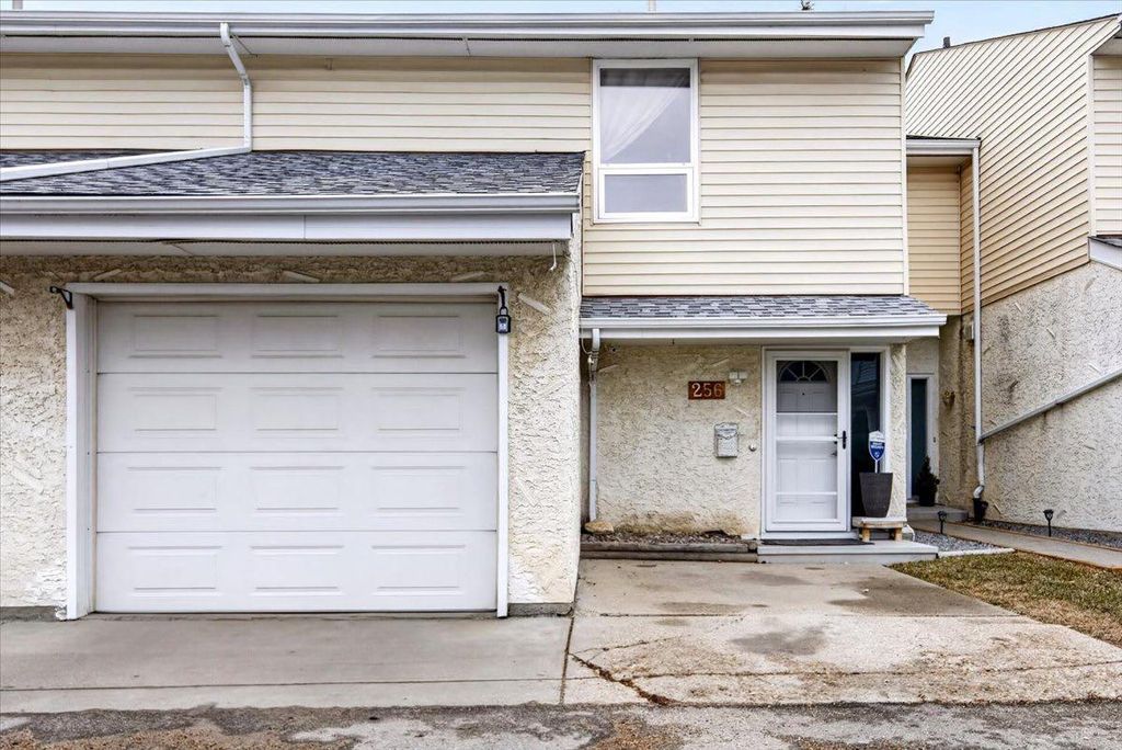 Photo of 256 Callingwood Place NW, Edmonton, AB T5T 2C6 (MLS # A2304808)