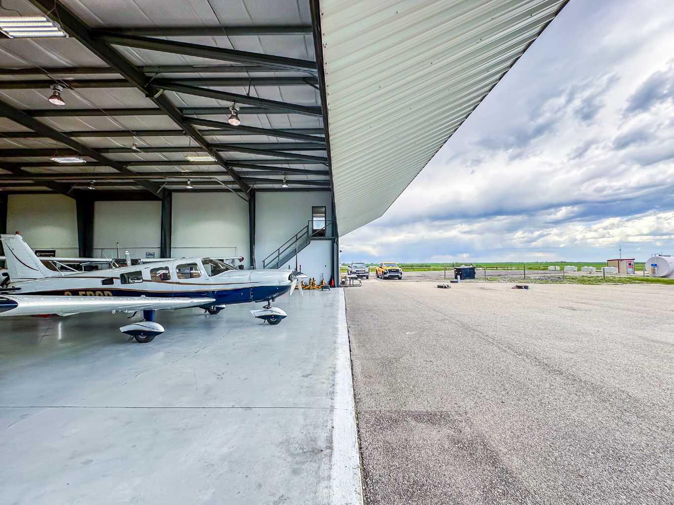 N1 North Airport Close