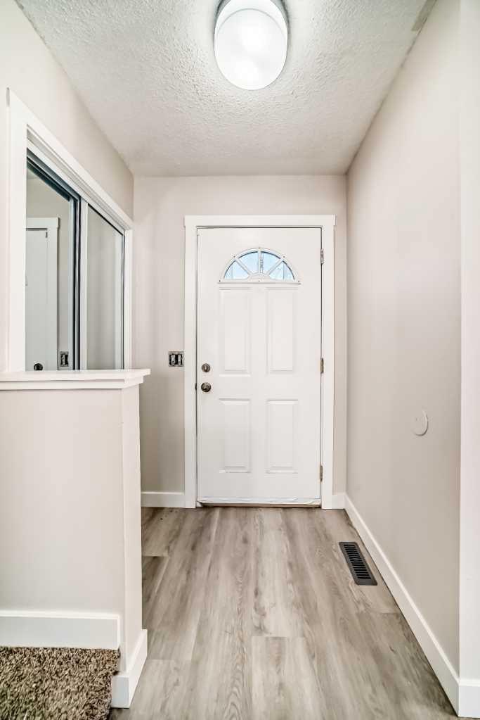 120 Martinview Close NE