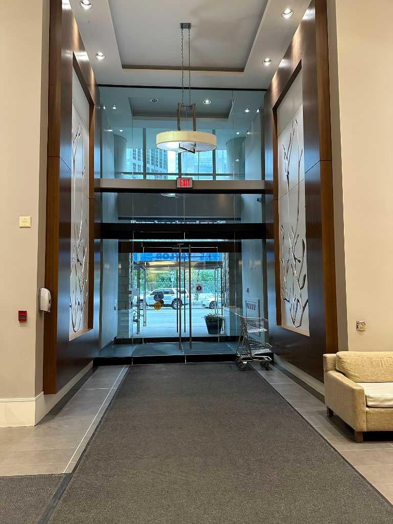 222 Riverfront Avenue SW 1615
