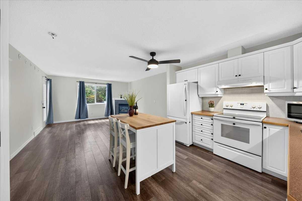 6148 Bowness Road NW 202