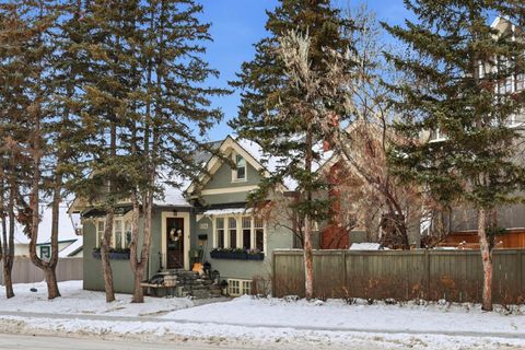 1314 Shelbourne Street SW Calgary AB T3C 2K8