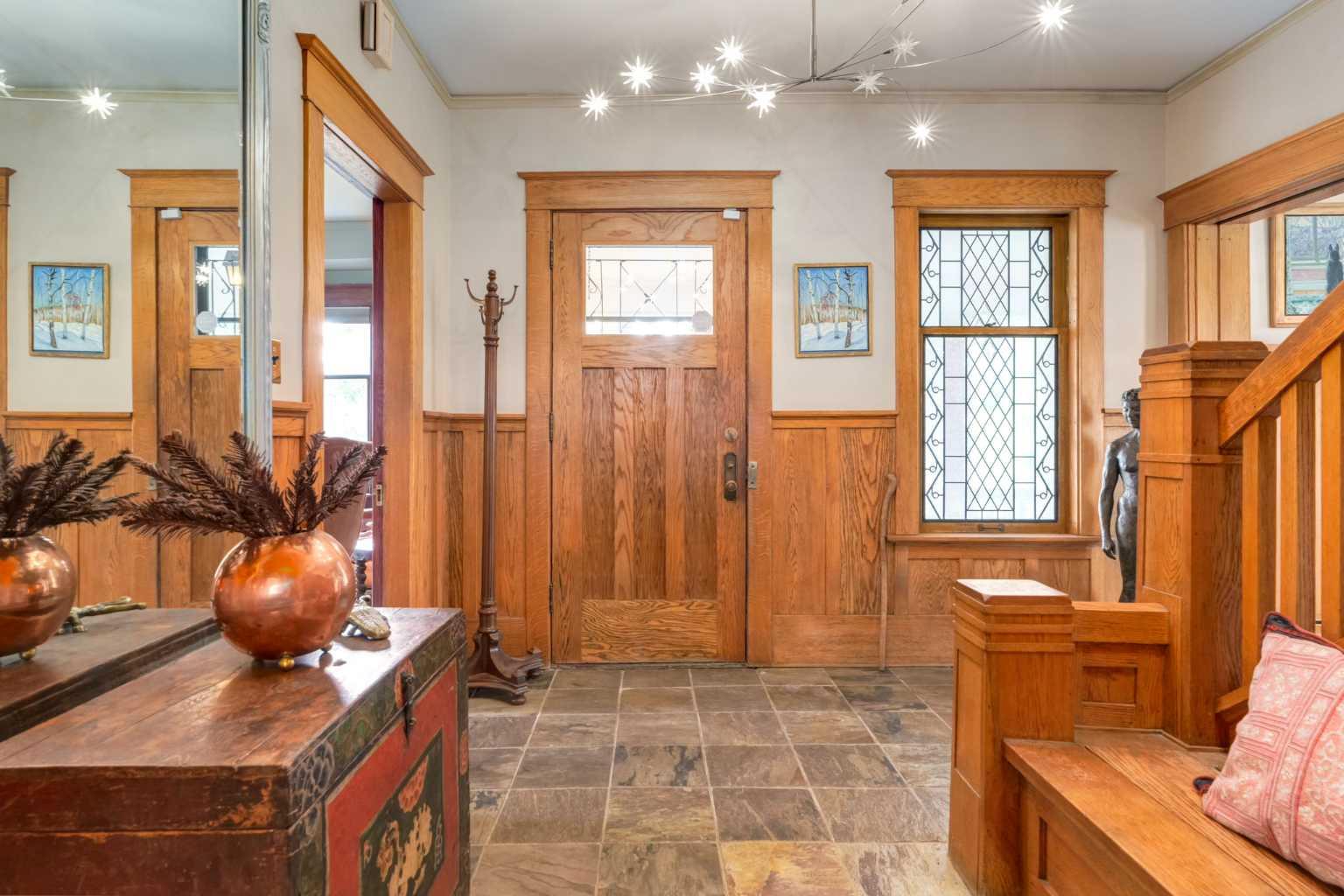 2209 Carleton Street SW