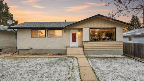Photo of 5030 56 Avenue, Rimbey, AB T0C 2J0 (MLS # A2355764)