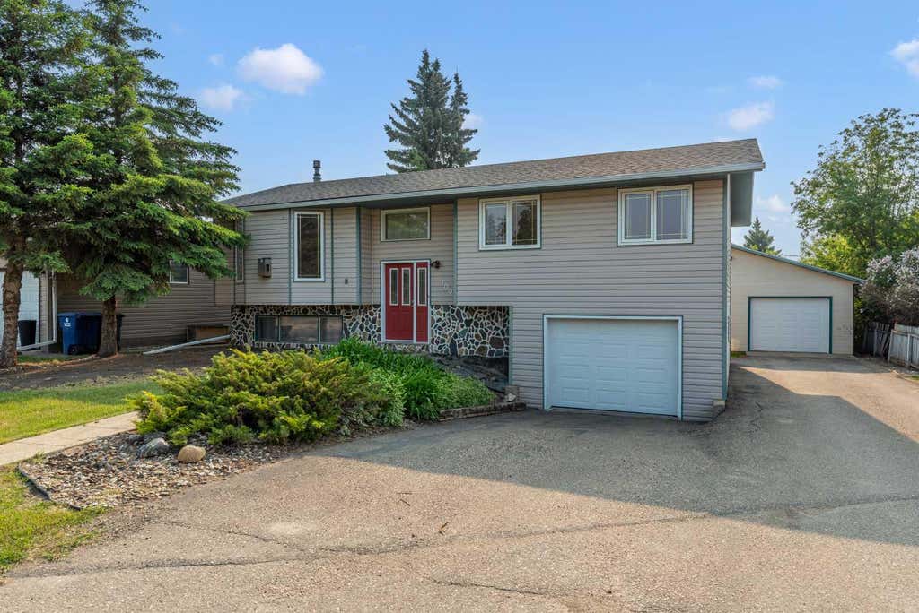 Photo of 109 3 Street E, Maidstone, SK S0M 1M0 (MLS # A2336457)