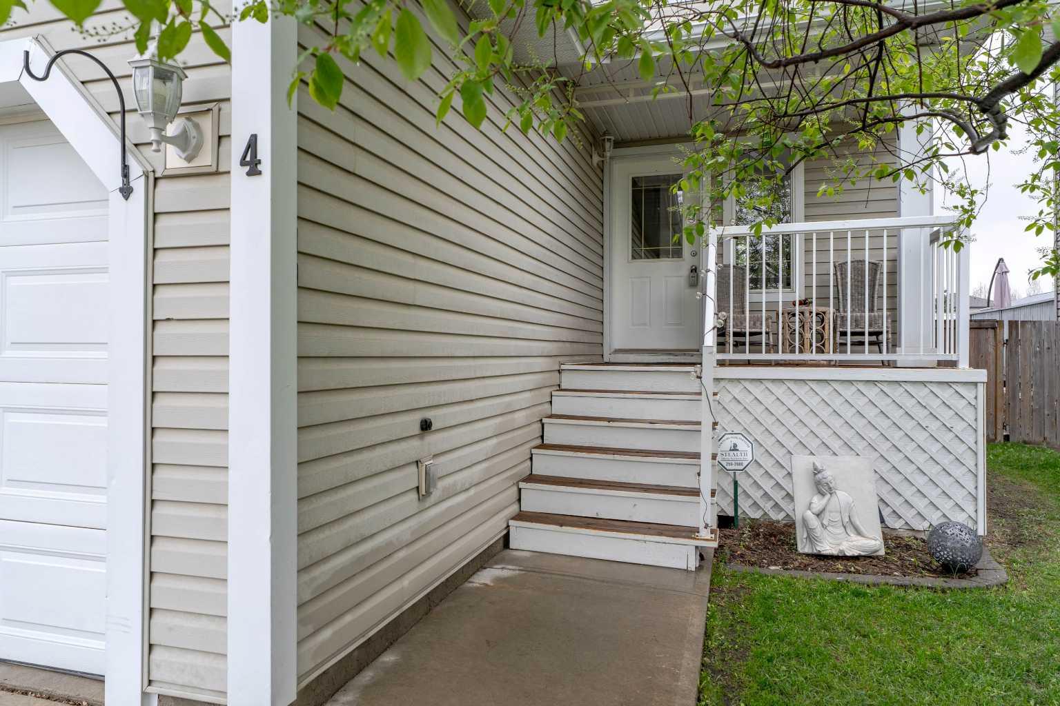 4 Creek Gardens Close NW