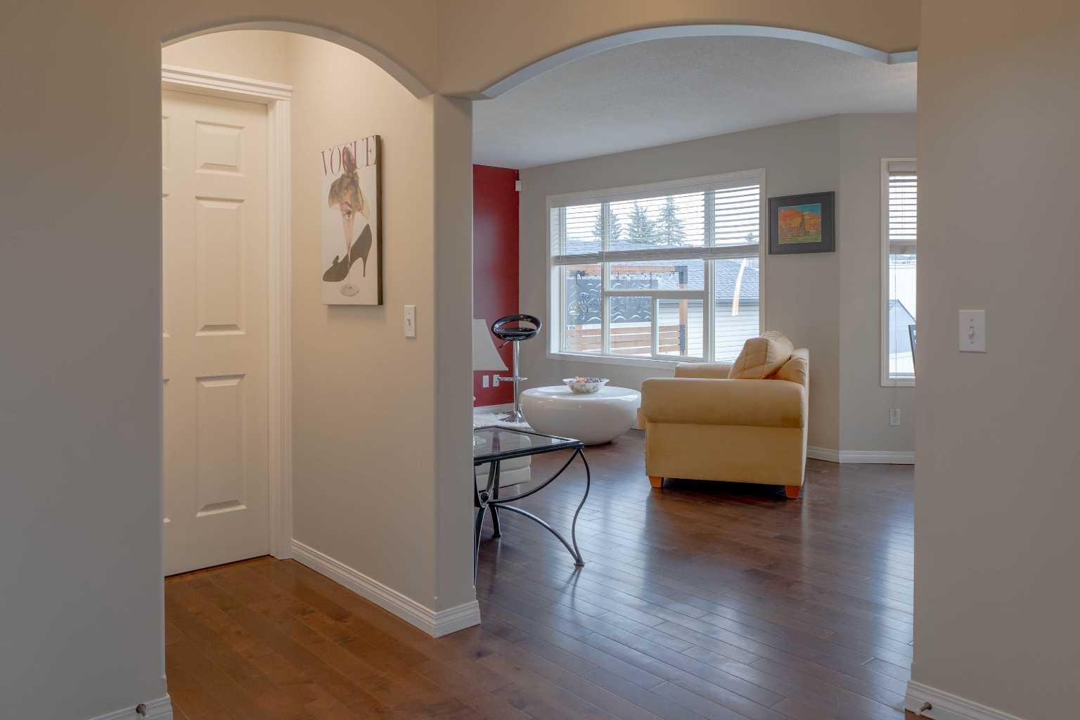 4 Creek Gardens Close NW