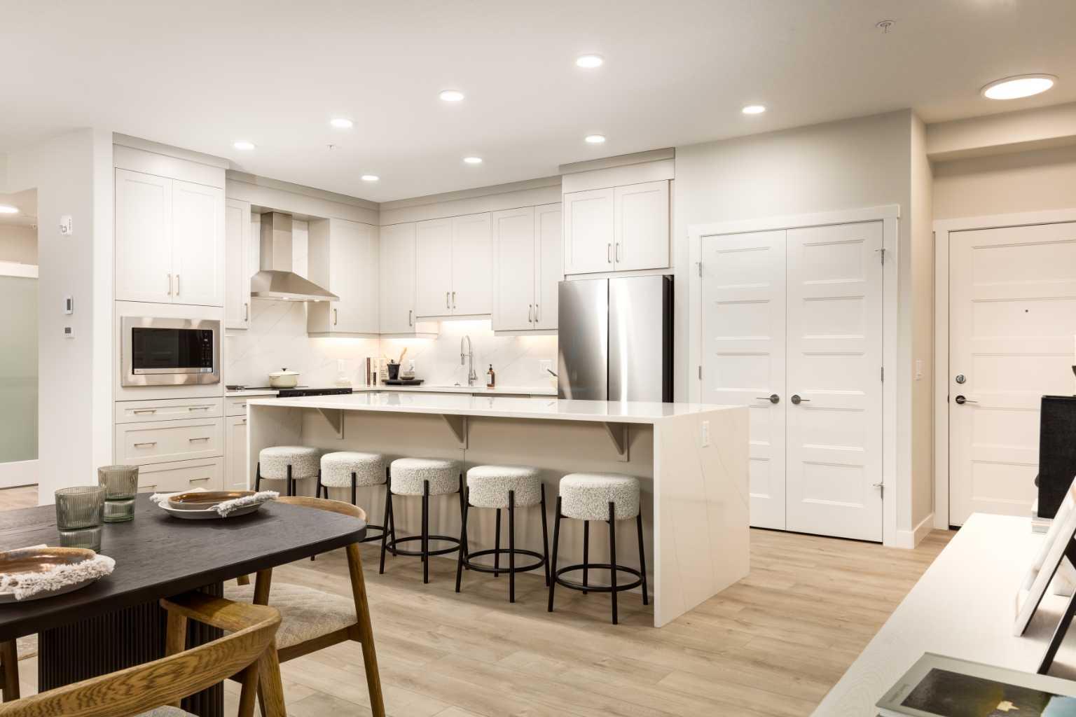 2117 81 Street SW 2113