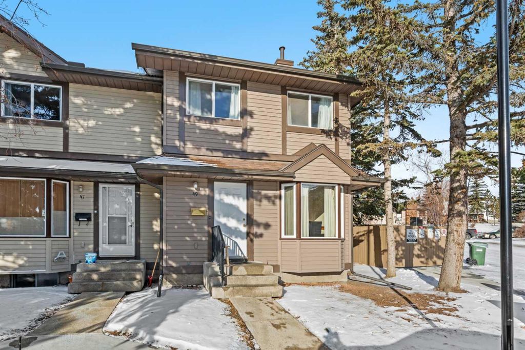 Photo of 49 Range Gardens NW, Calgary, AB T3G 2H1 (MLS # A2291674)