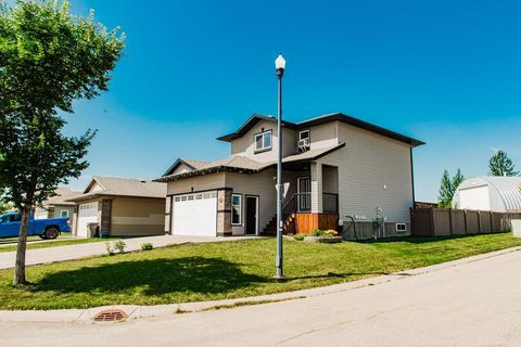 Photo of 11726 Copperwood Road, Grande Prairie, AB T8X 0H4 (MLS # A2330036)