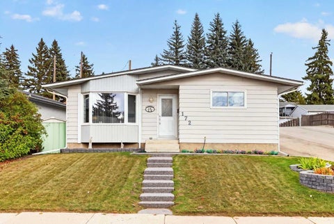 Photo of 172 Queensland Road SE, Calgary, AB T2J 3S2 (MLS # A2333562)