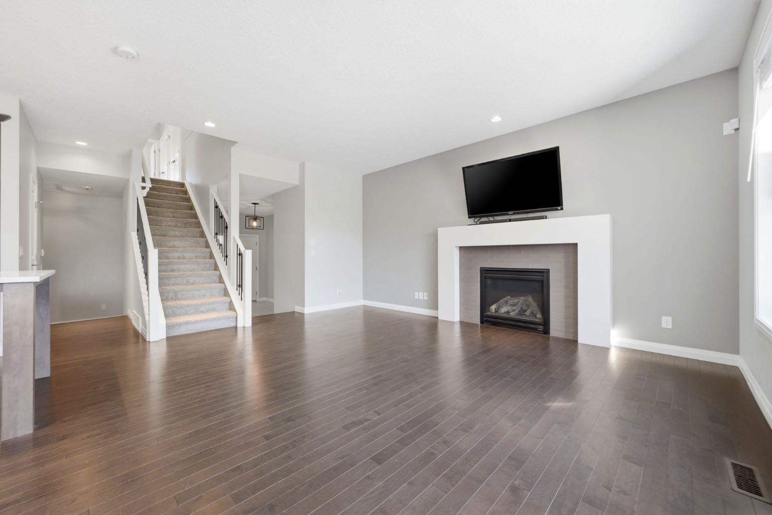 187 Evansfield Way NW