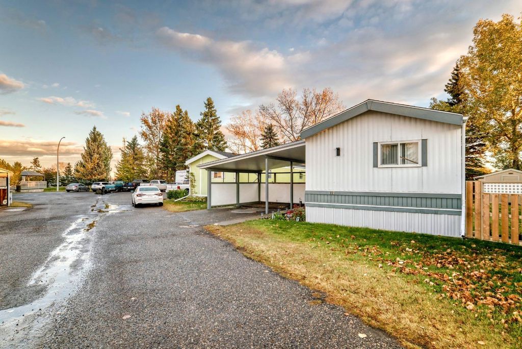 Photo of 119 Home Bay SE, High River, AB T1V 1J8 (MLS # A2265436)