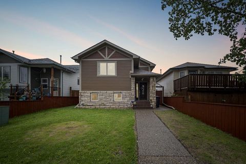 Photo of 280 Diefenbaker Drive, Fort McMurray, AB T9K 2J9 (MLS # A2319587)