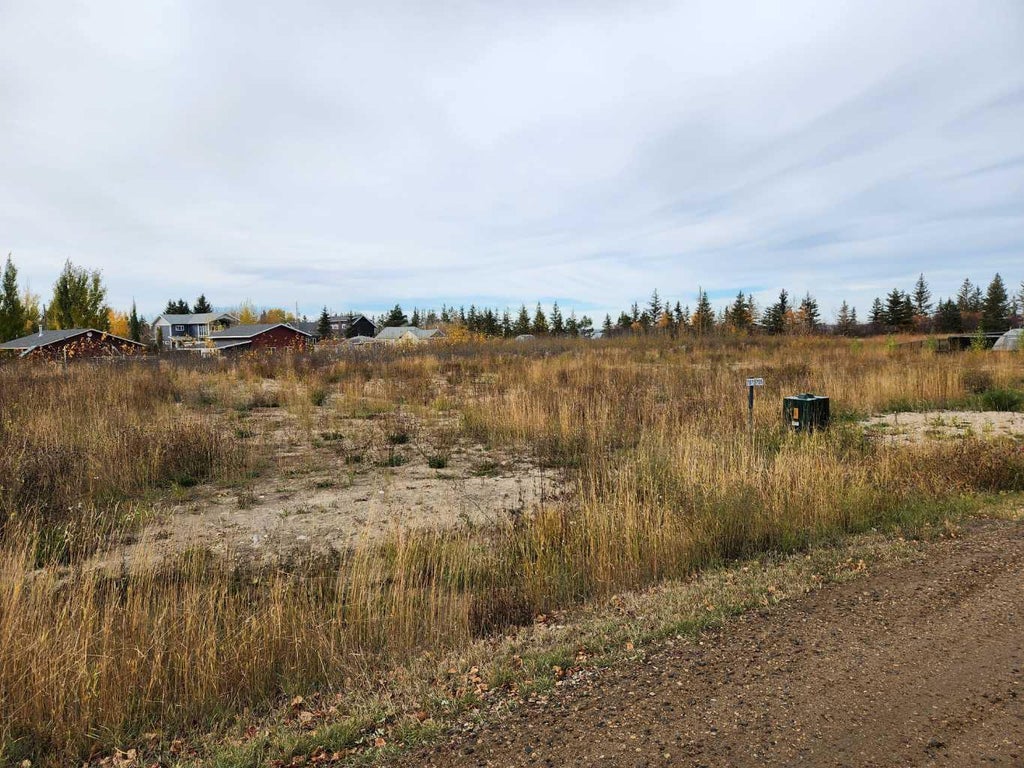Photo of 707 Willow Bay, Brightsand Lake, SK S9V 2T0 (MLS # A2355341)