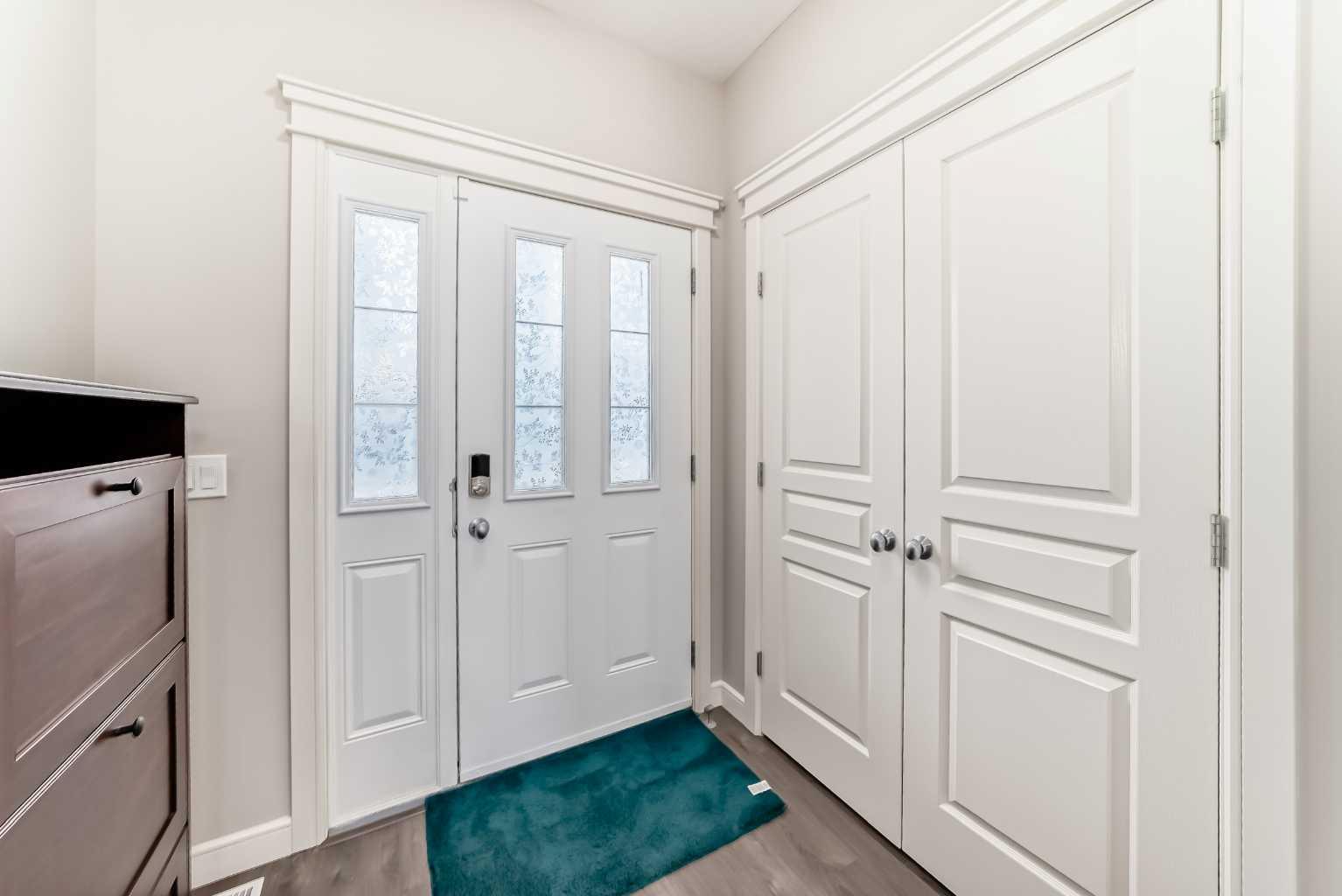 15 Evanscrest Way