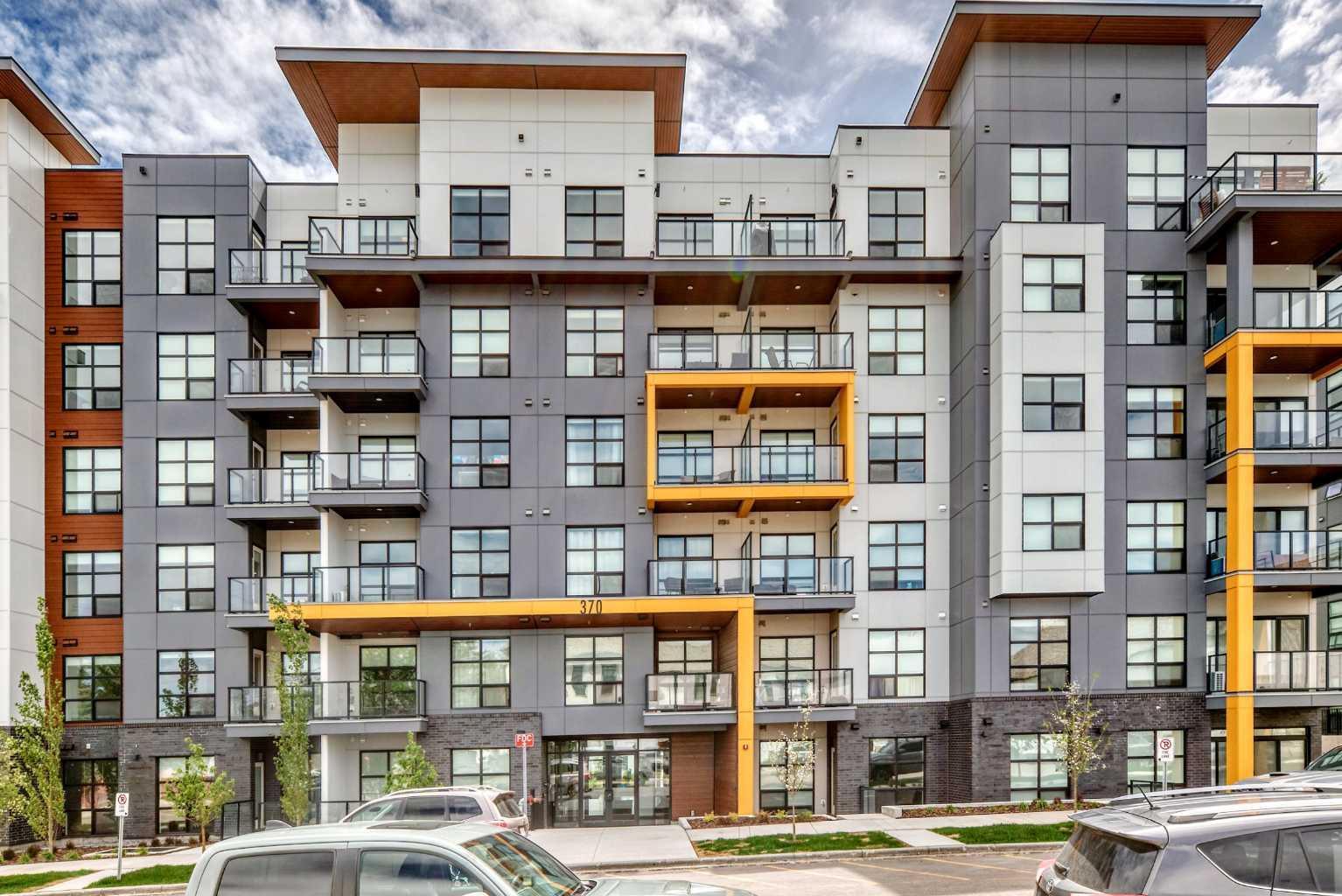 370 Dieppe Drive SW Drive 208