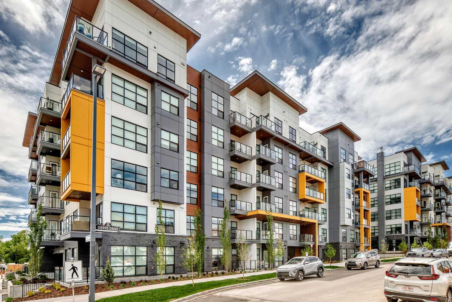 370 Dieppe Drive SW Drive 208