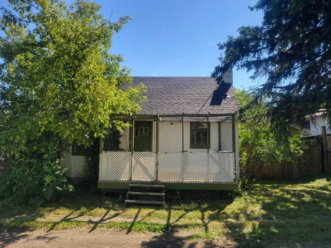 Photo of 1 Elm Avenue, Okotoks, AB T1S 1K6 (MLS # A2330847)