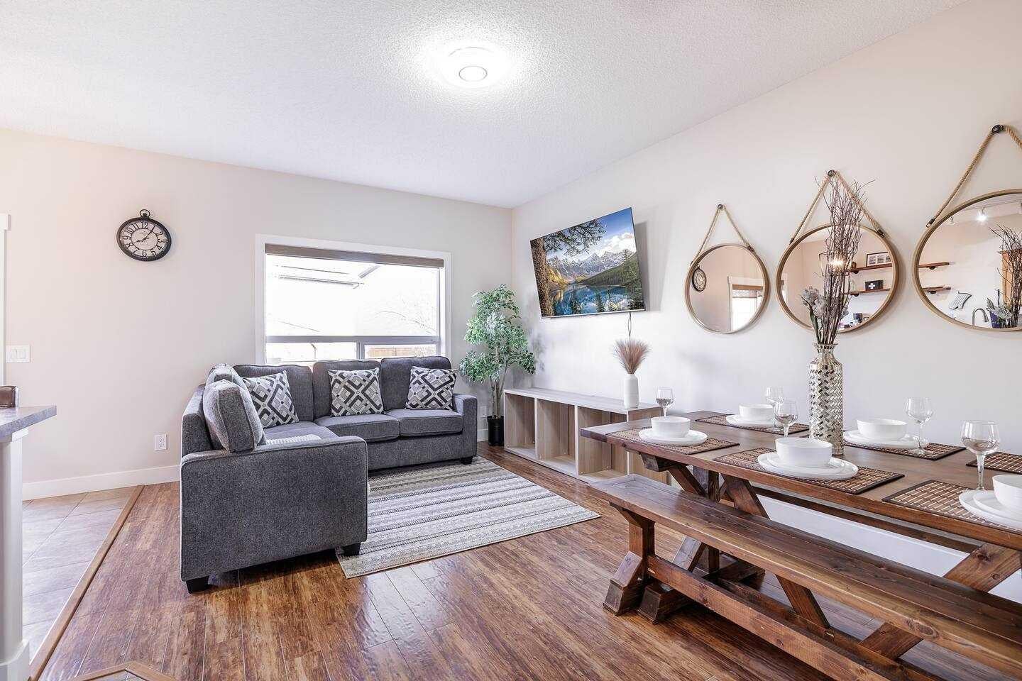 235 Cougar Plateau Way SW