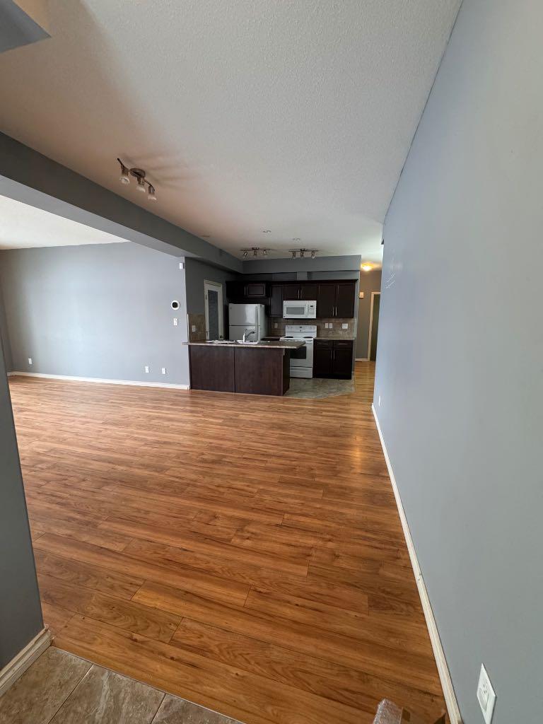 109 Fontaine Crescent 102