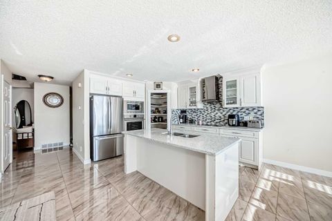 41 Covette Bay NE Calgary AB T3K 4S9