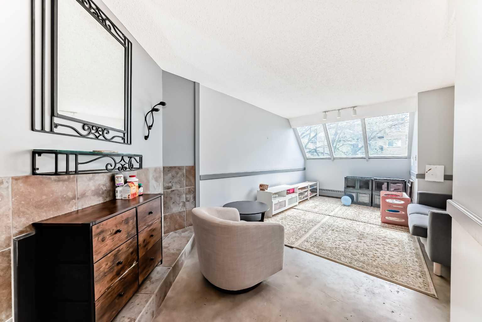 824 Royal Avenue SW 405