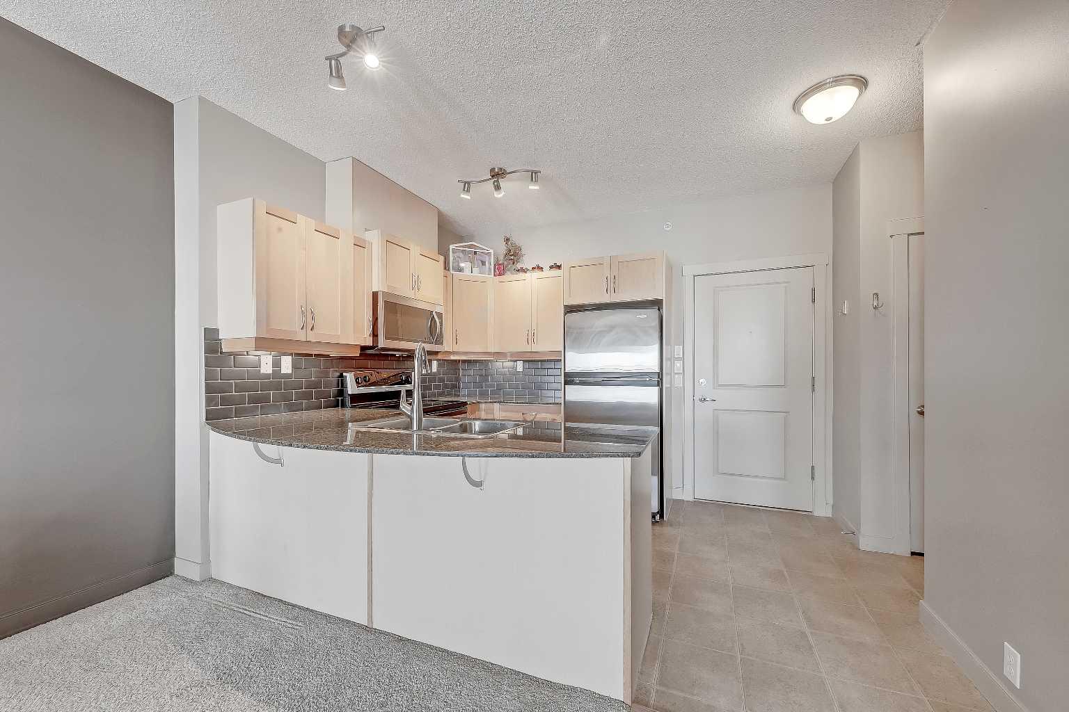 5605 Henwood Street SW 4210
