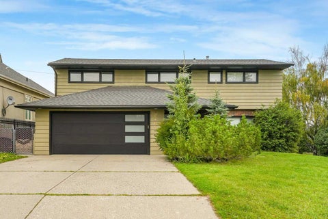 Photo of 2404 Sovereign Crescent SW, Calgary, AB T3C 3M2 (MLS # A2344942)