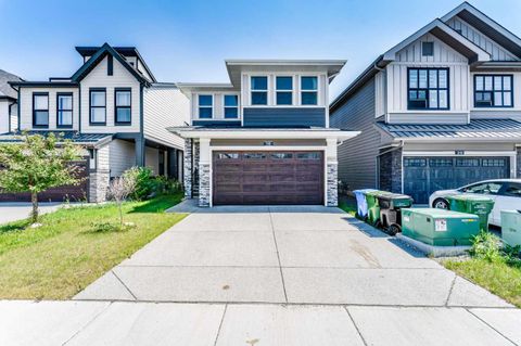 Photo of 16 West Grove Link SW, Calgary, AB T3H 6E3 (MLS # A2329009)