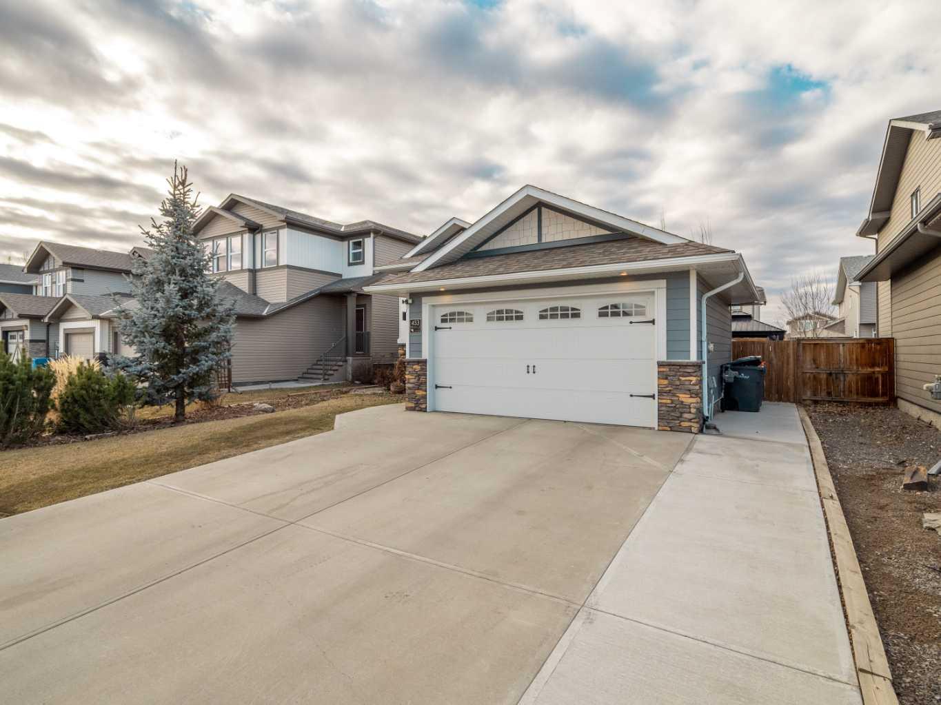 453 Westgate Crescent