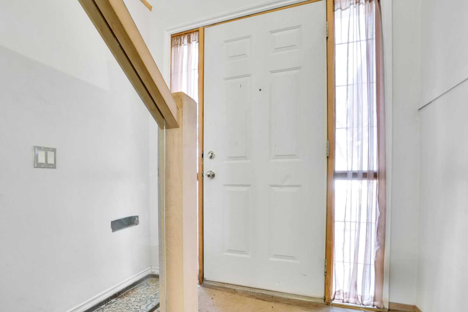 4764 Rundlewood Drive NE